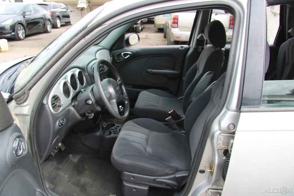 2005 Chrysler PT Cruiser - Image 14 of 21