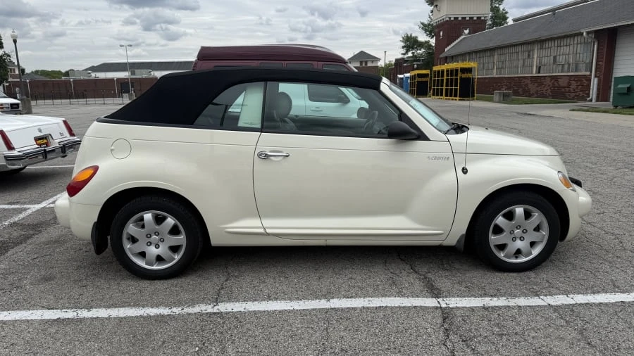 2005 Chrysler PT Cruiser - Image 2 of 9