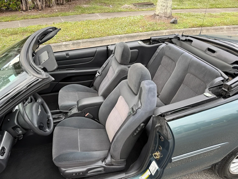 2005 Chrysler Sebring - Image 8 of 21