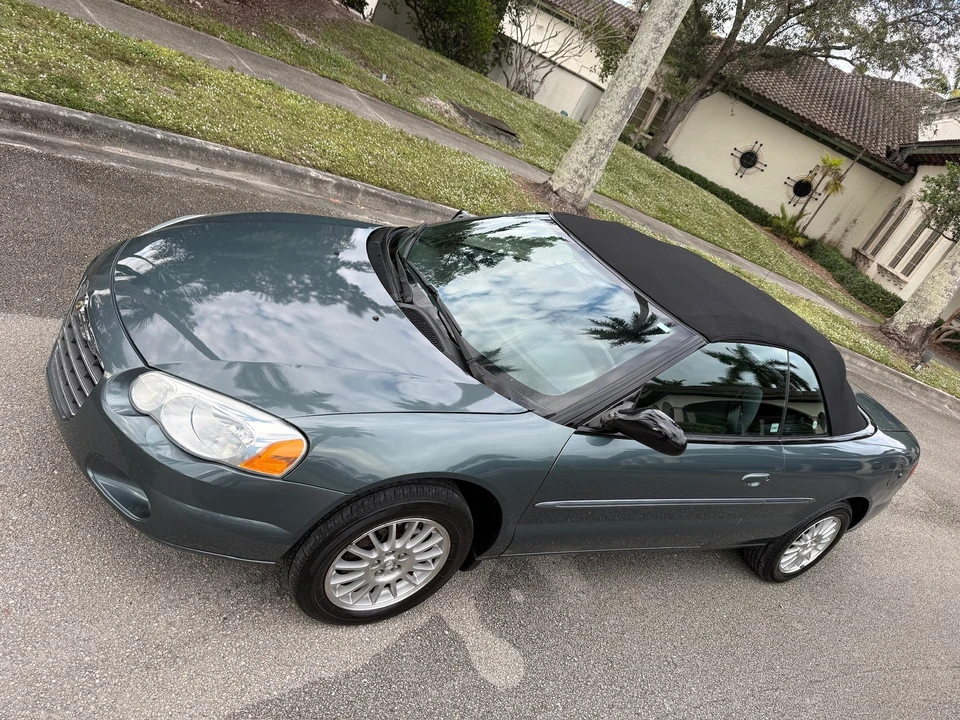 2005 Chrysler Sebring - Image 17 of 21