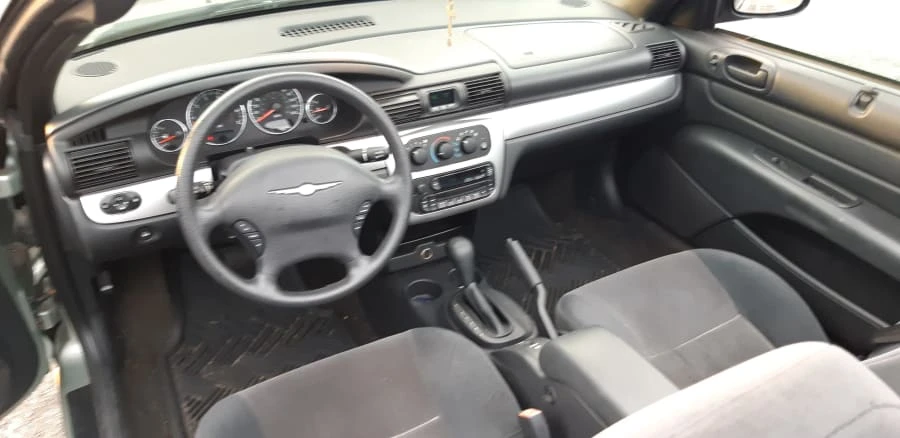 2005 Chrysler Sebring - Image 9 of 10