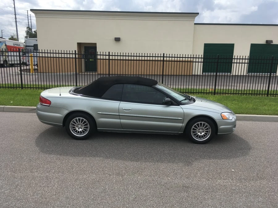 2005 Chrysler Sebring - Image 2 of 9