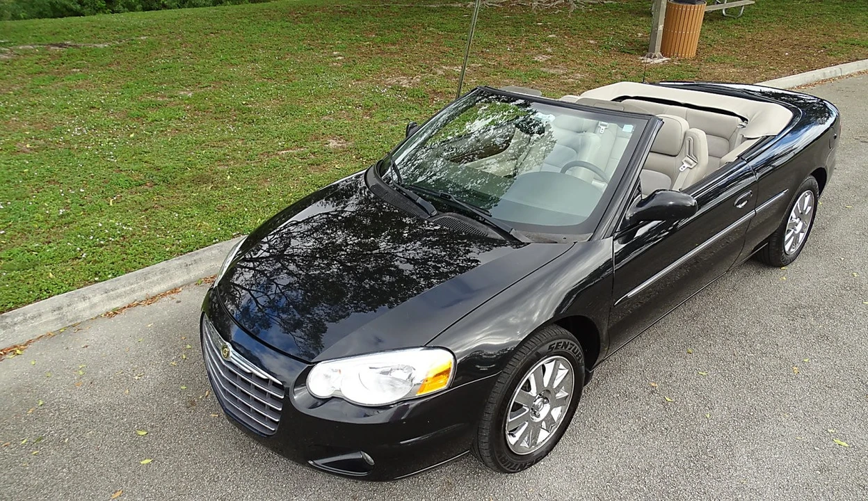 2005 Chrysler Sebring - Image 8 of 21