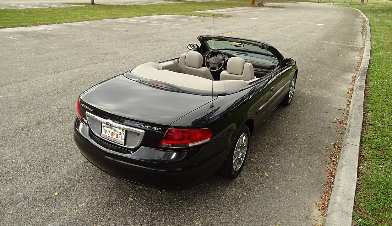 2005 Chrysler Sebring - Image 9 of 21