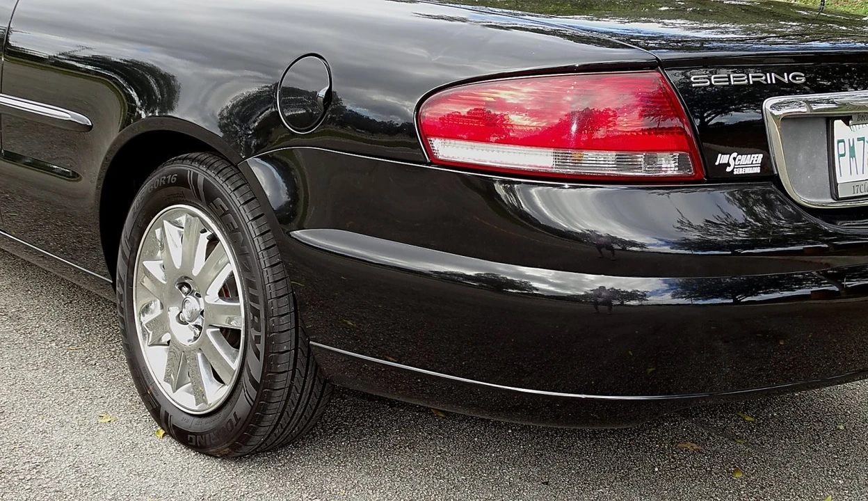 2005 Chrysler Sebring - Image 11 of 21