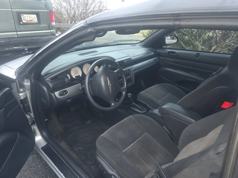 2005 Chrysler Sebring - Image 4 of 5