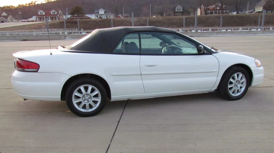 2005 Chrysler Sebring - Image 5 of 9
