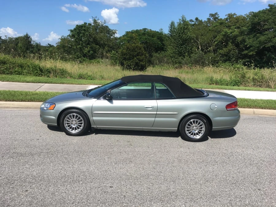 2005 Chrysler Sebring - Image 2 of 10