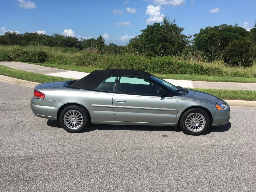 2005 Chrysler Sebring - Image 9 of 10