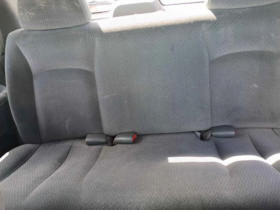2005 Chrysler Town & Country - Image 6 of 10