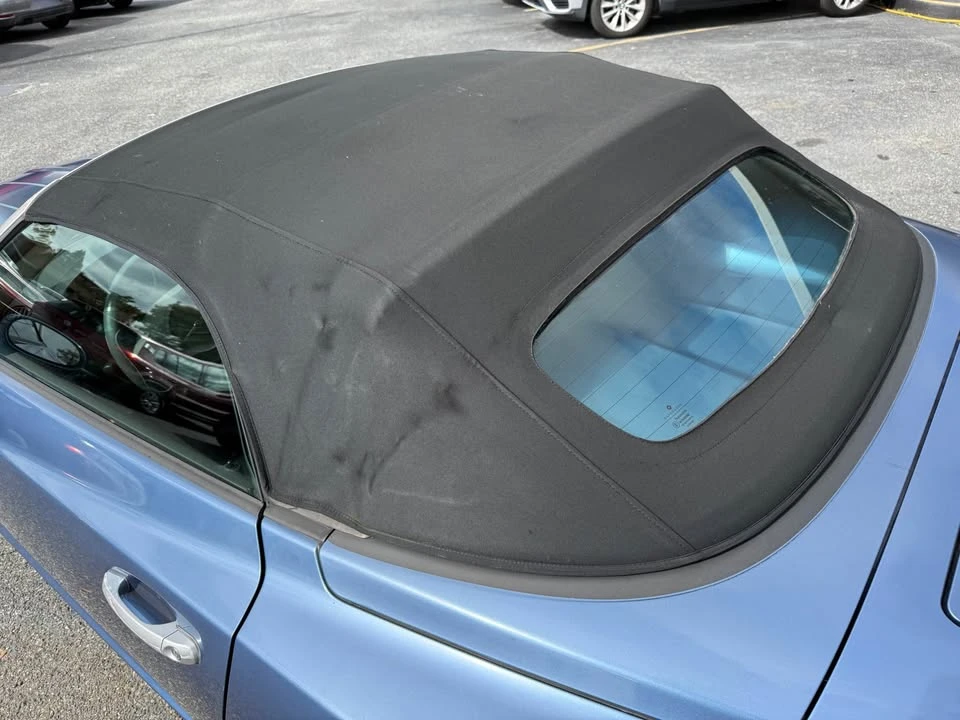 2005 Chrysler Crossfire - Image 17 of 18
