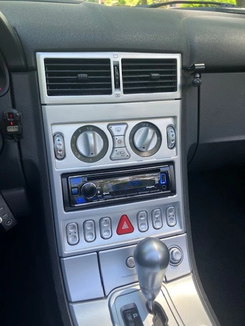 2005 Chrysler Crossfire - Image 8 of 12