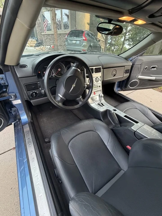 2005 Chrysler Crossfire - Image 12 of 18