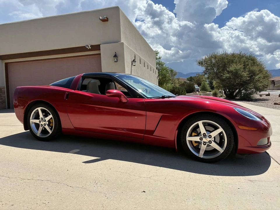 2005 Chevrolet Corvette C6 - Image 3 of 7
