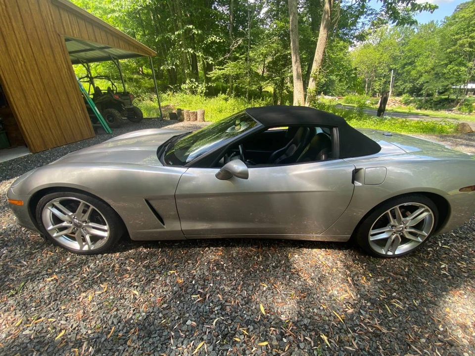 2005 Chevrolet Corvette C6 - Image 3 of 17