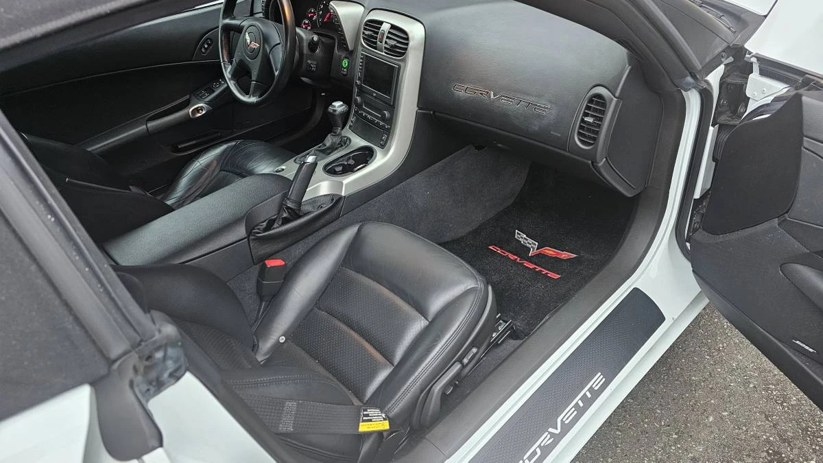 2005 Chevrolet Corvette C6 - Image 12 of 14