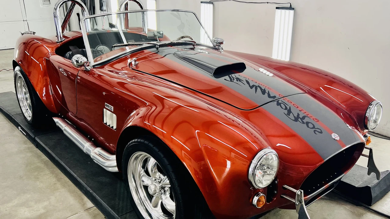 2005 Shelby Cobra Replica - Image 2 of 8