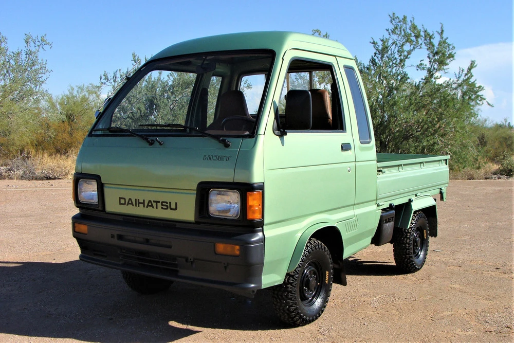 2005 Daihatsu - Image 2 of 5