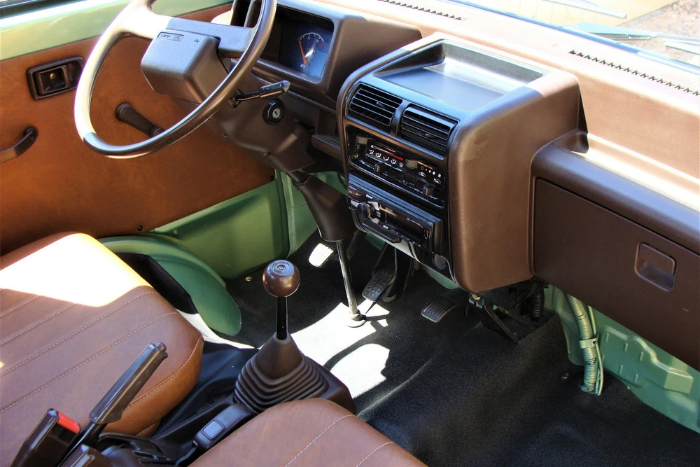 2005 Daihatsu - Image 4 of 5