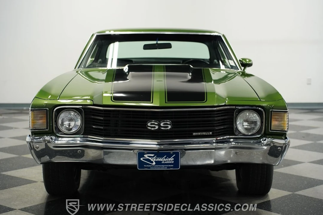 2005 Chevrolet Chevelle - Image 17 of 21