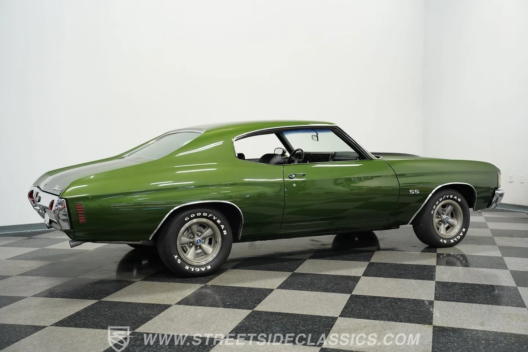 2005 Chevrolet Chevelle - Image 13 of 21