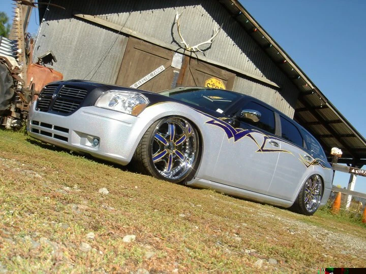 2005 Dodge Magnum 2nd Gen Wagon - Image 3 of 3