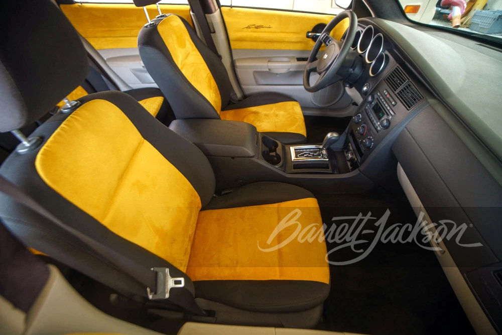 2005 Dodge Magnum 2nd Gen Wagon - Image 4 of 14