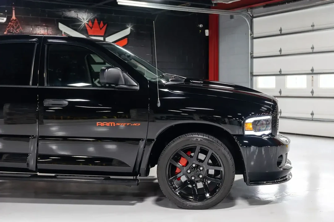 2005 Dodge Ram SRT-10 3rd Gen - Image 22 of 31