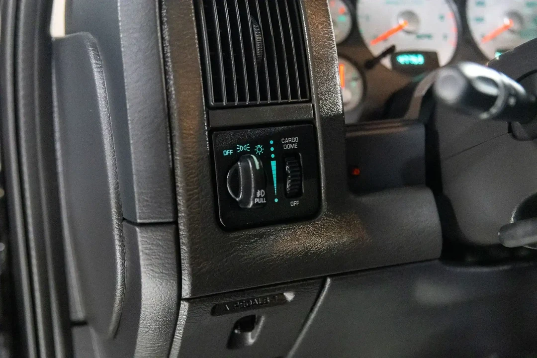 2005 Dodge Ram SRT-10 3rd Gen - Image 13 of 31