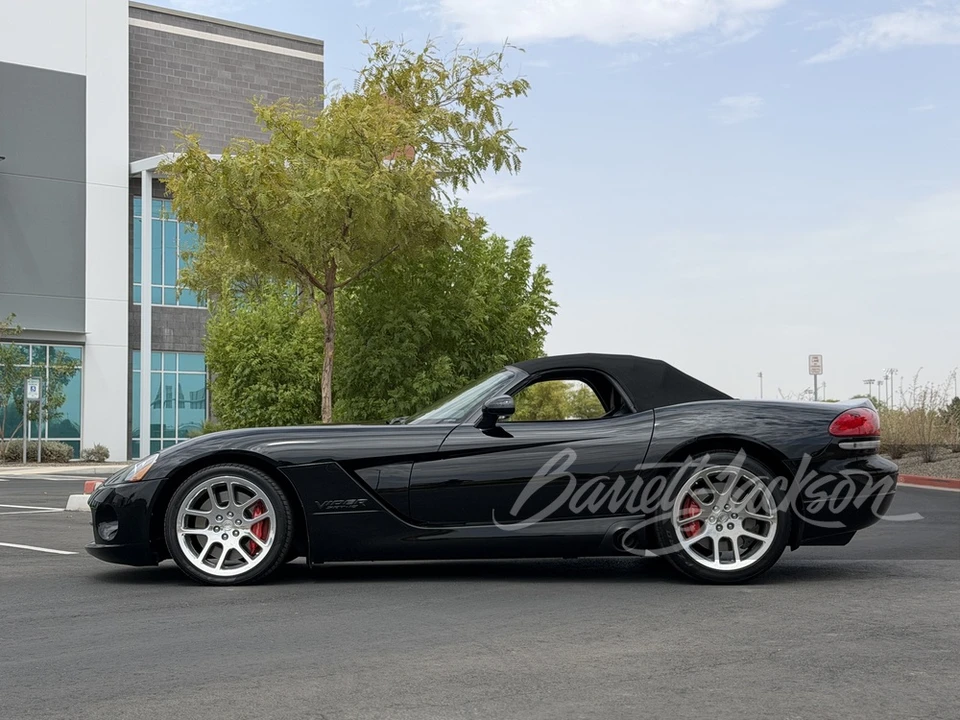 2005 Dodge Viper 3rd Gen - Image 16 of 23