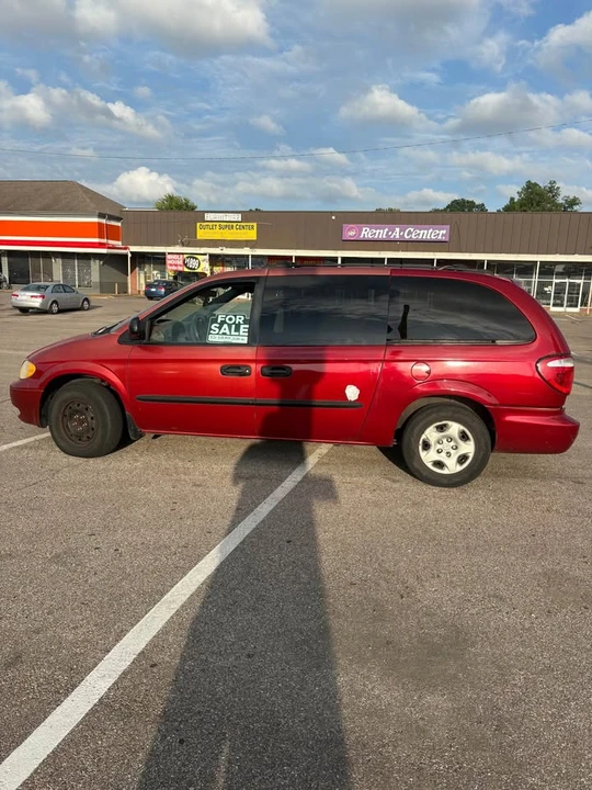 2005 Dodge Caravan - Image 2 of 4