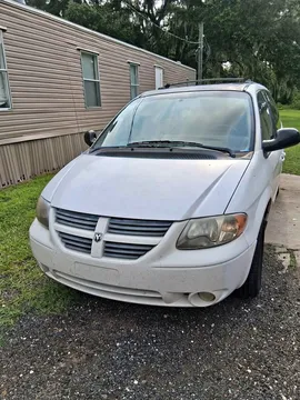 2005 Dodge Caravan Passenger SXT Minivan 4D