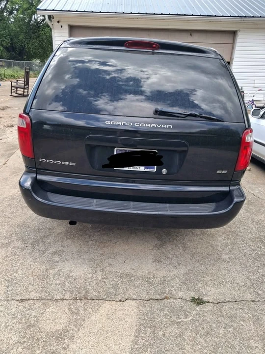 2005 Dodge Caravan - Image 7 of 9