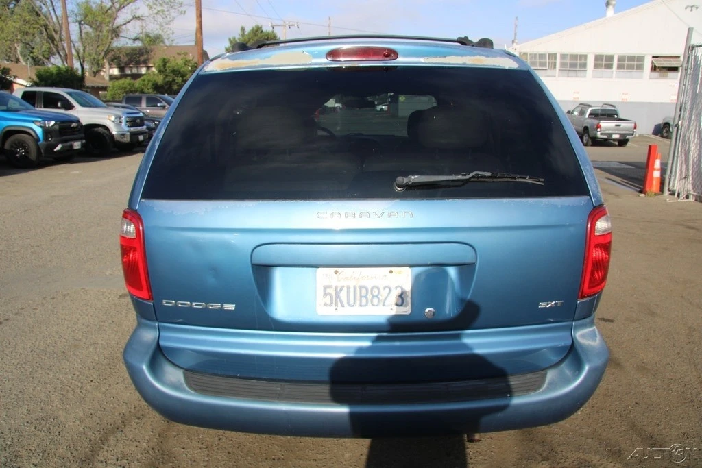 2005 Dodge Caravan - Image 5 of 21
