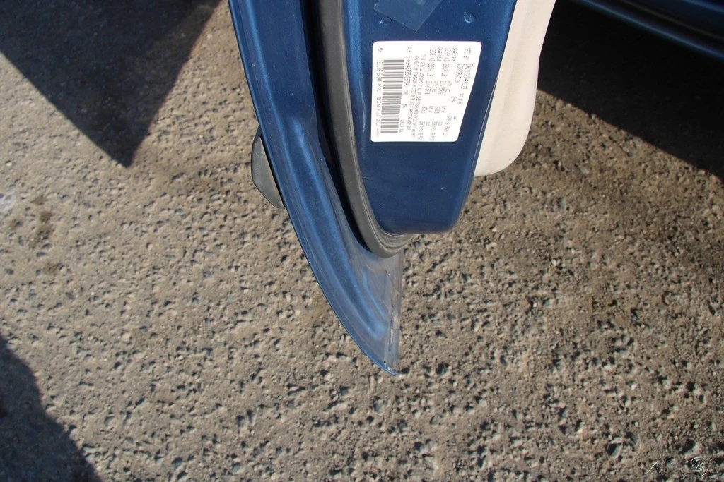 2005 Dodge Caravan - Image 10 of 21