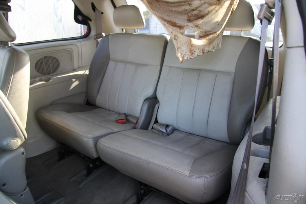 2005 Dodge Caravan - Image 18 of 21