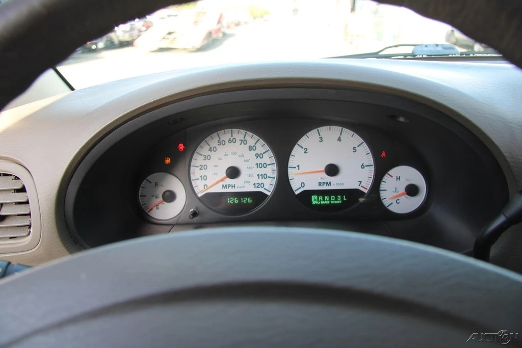 2005 Dodge Caravan - Image 14 of 21