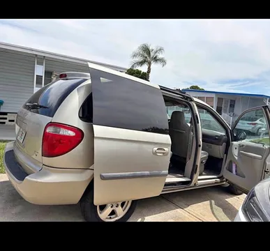 2005 Dodge Caravan SXT