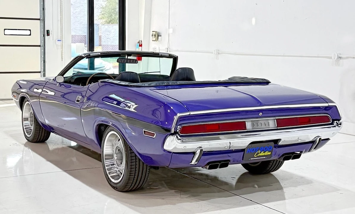 2005 Dodge Challenger - Image 5 of 8