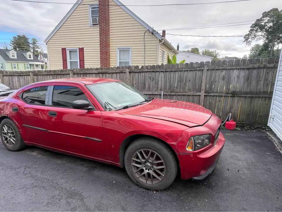 2005 Dodge Challenger - Image 2 of 3