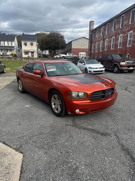 2005 Dodge Charger - Image 2 of 10