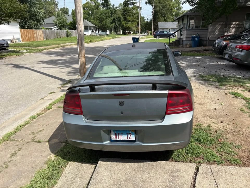 2005 Dodge Charger - Image 3 of 4