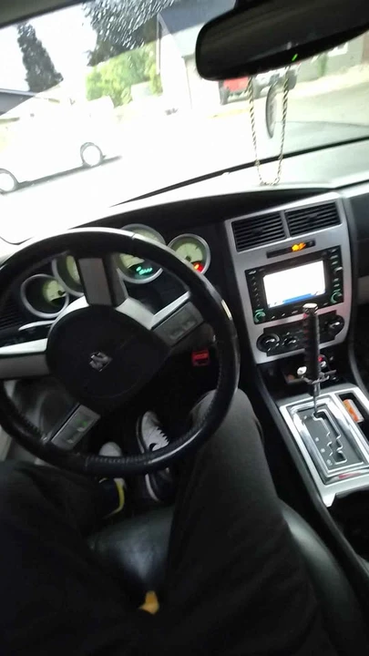 2005 Dodge Charger - Image 3 of 4