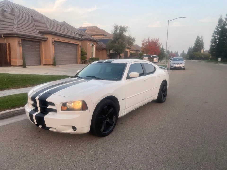 2005 Dodge Charger - Image 3 of 7