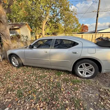 2005 Dodge Charger R/T Sedan 4D