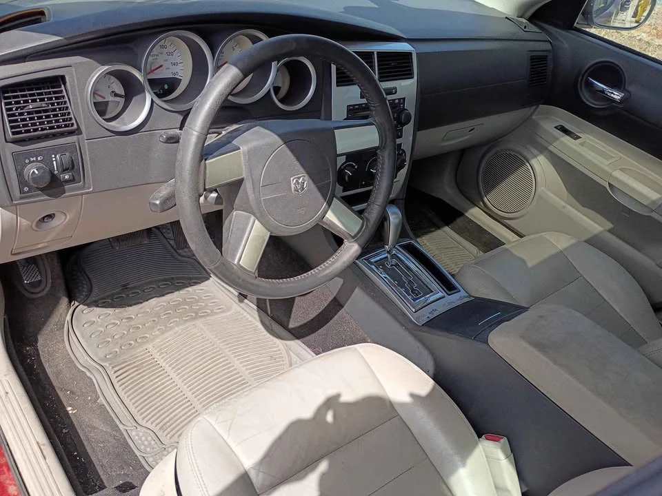 2005 Dodge Charger - Image 7 of 7