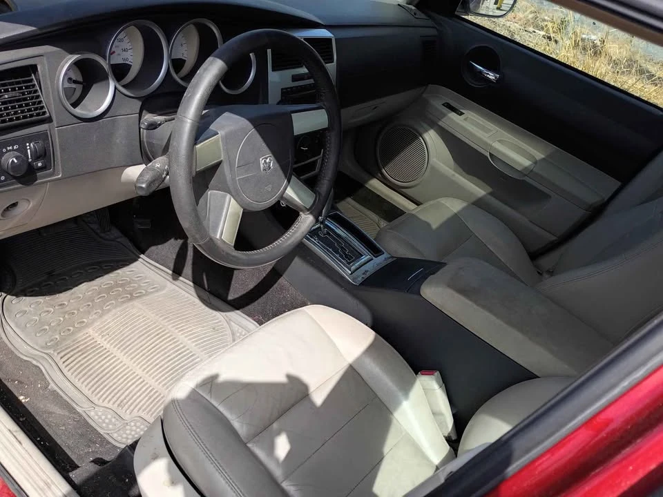 2005 Dodge Charger - Image 5 of 7