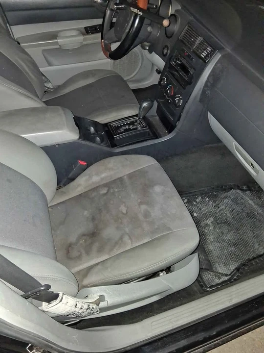 2005 Dodge Charger - Image 8 of 10