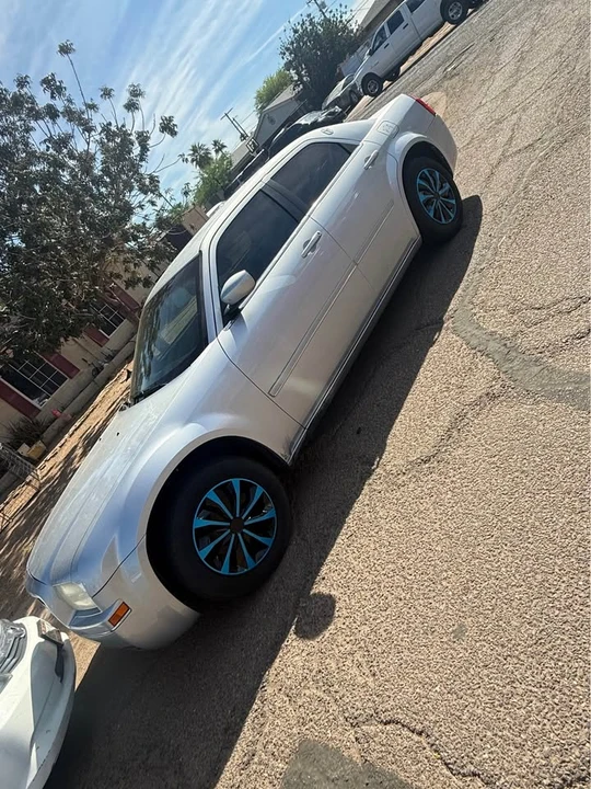 2005 Dodge Charger - Image 12 of 12