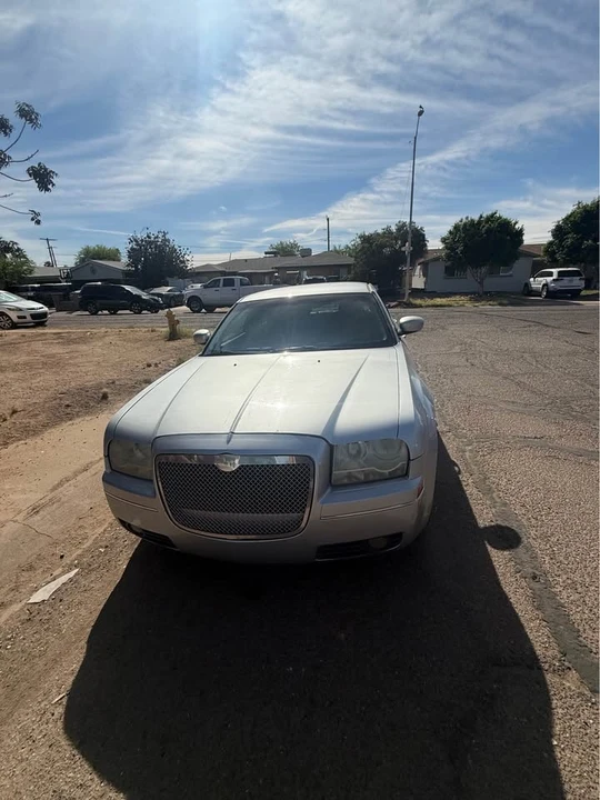 2005 Dodge Charger - Image 2 of 12